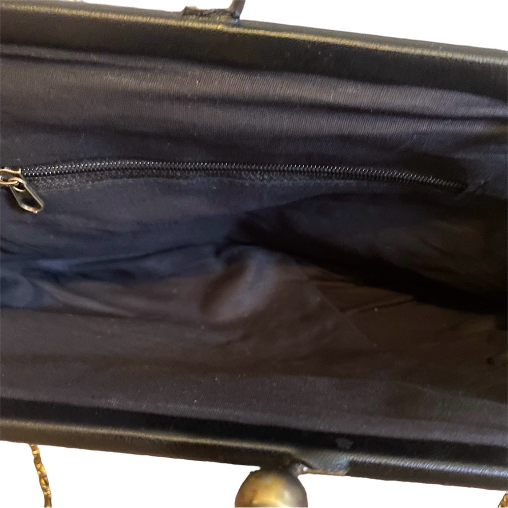 Hand-Crafted Beaded Frame Clutch Bag - Picture 10 of 11